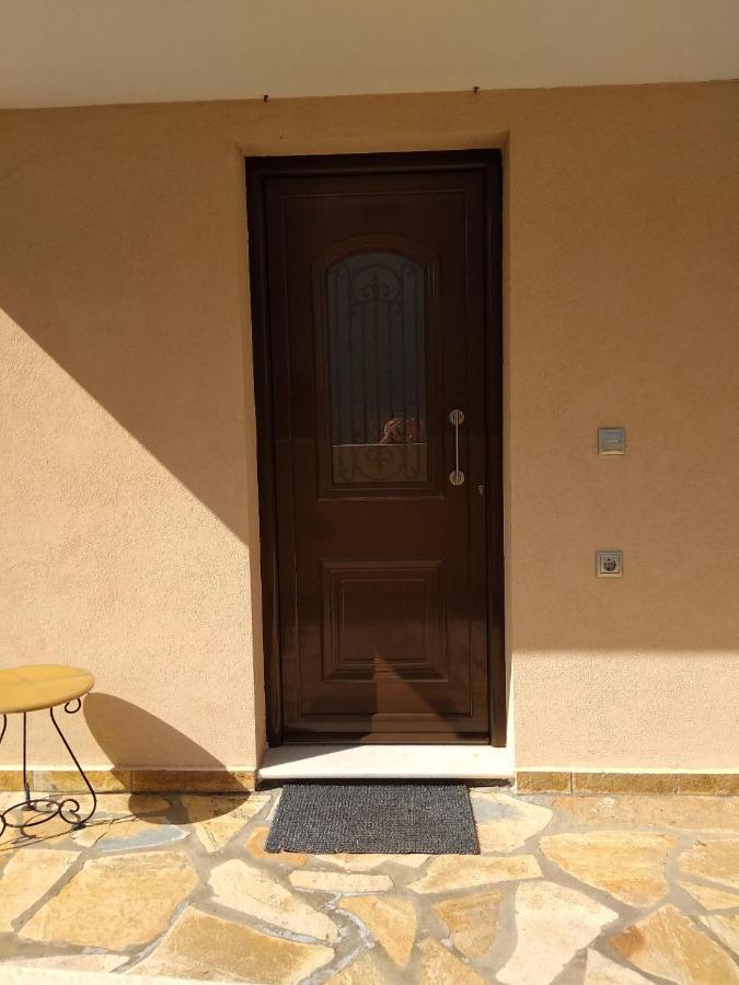 Ήσυχο Σπίτι Στη Ναύπακτο Apartman Návpaktosz Kültér fotó