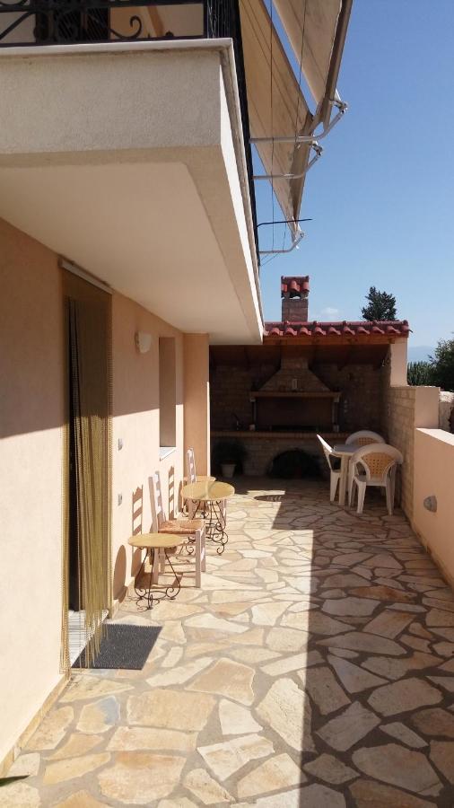 Ήσυχο Σπίτι Στη Ναύπακτο Apartman Návpaktosz Kültér fotó