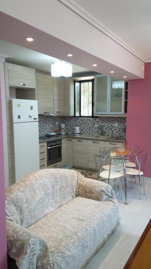 Ήσυχο Σπίτι Στη Ναύπακτο Apartman Návpaktosz Kültér fotó
